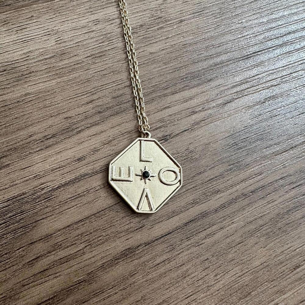 NWOT MARLYN‎ SCHIFF LOVE Pendant Necklace